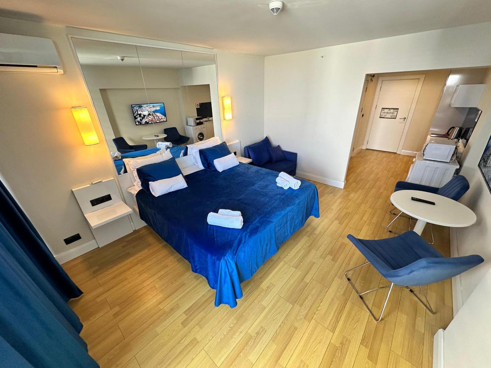 Batum Apart Apartment Bagian luar foto
